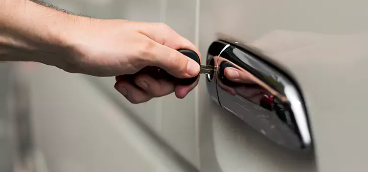 Why Choose Our Auto Locksmith Team in Poplar Bluff, MO?